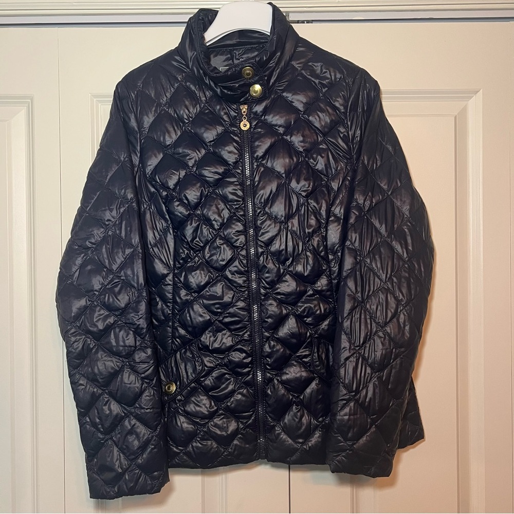 Etage Denmark women’s down lightweight puffer coat. Size 8. 90% down 10% feather